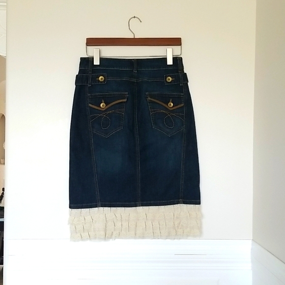 Modest denim skirt - Picture 2 of 7